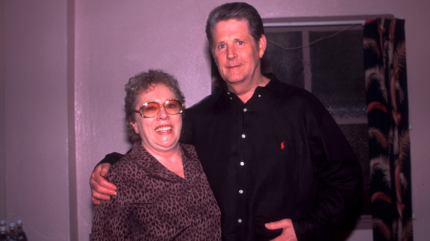 Carol Kaye Remembers Brian Wilson: “We thought, Good god, what is he doing?”